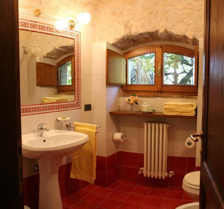 All Stone Horse Stable Converted To Elegant Apartment - Baltimora Spoleto Kültér fotó