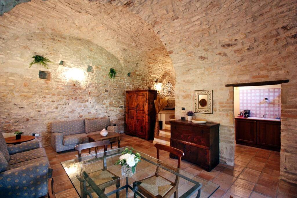 All Stone Horse Stable Converted To Elegant Apartment - Baltimora Spoleto Kültér fotó